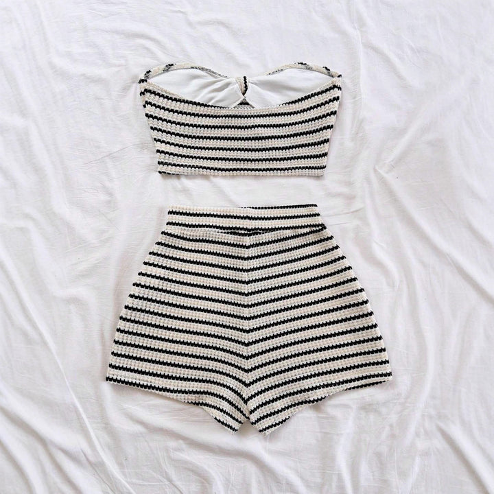Damer Bandeau-top och shorts-set med marinrandigt mönster Mirla-Eva Jonsson