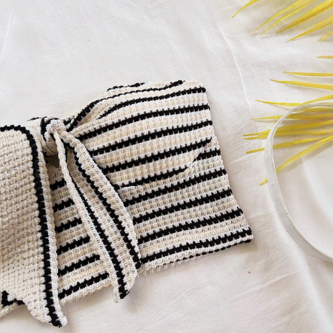 Damer Bandeau-top och shorts-set med marinrandigt mönster Mirla-Eva Jonsson