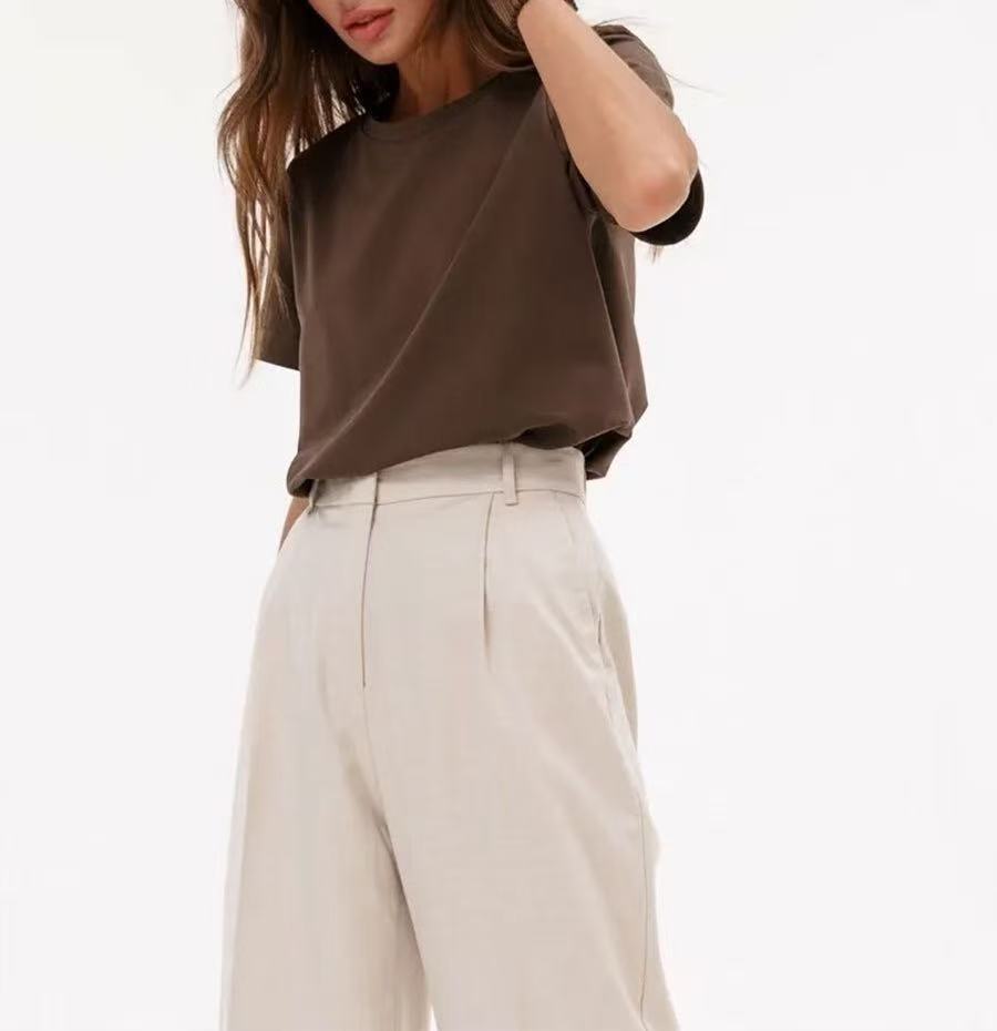 Damer Basic T-shirt med högkvalitativ bomullskvalitet och avslappnad passform Mirla-Eva Jonsson