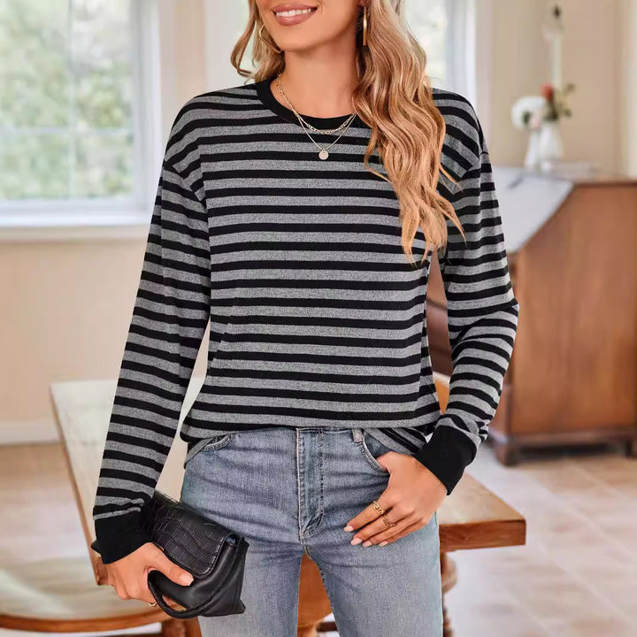 Damer Bekväm Långärmad T-shirt med Randig Design och Rund Halsringning Mirla-Eva Jonsson