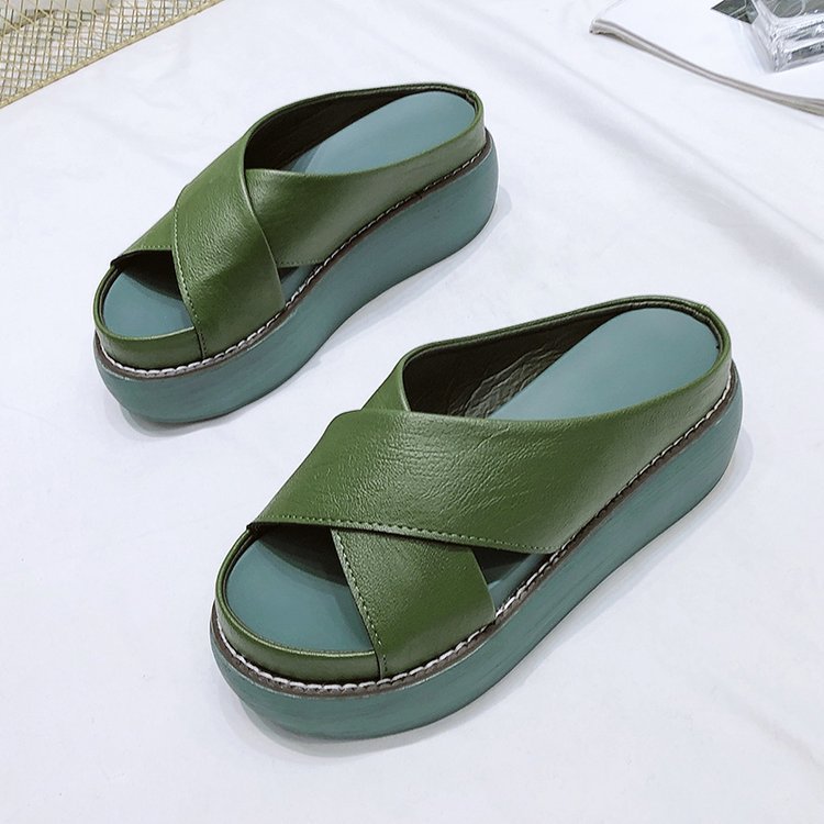 Damer Bekväma Platåslippers med Elegant Korsdesign Mirla-Eva Jonsson