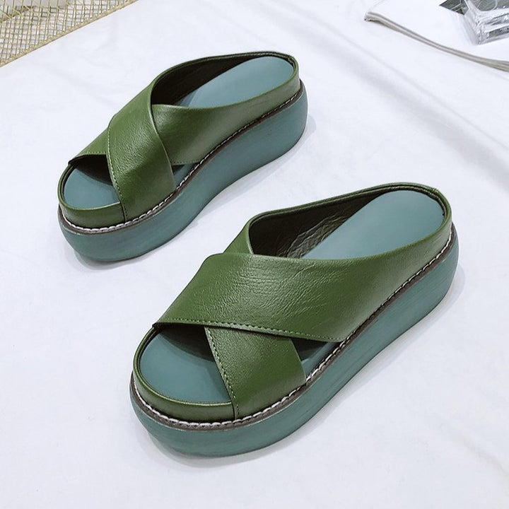 Damer Bekväma Platåslippers med Elegant Korsdesign Mirla-Eva Jonsson