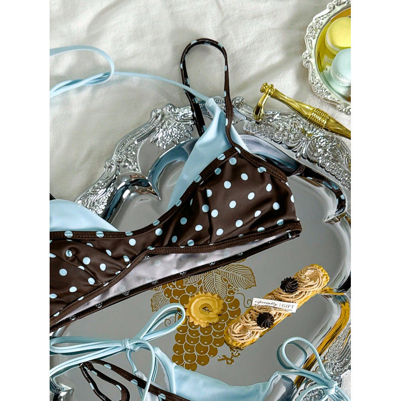 Damer Bikini-set med moderiktigt prickdesign och justerbara band Mirla-Eva Jonsson