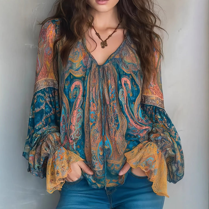 Damer Boho-Chic blus med flammiga ärmar och V-ringning Mirla-Eva Jonsson