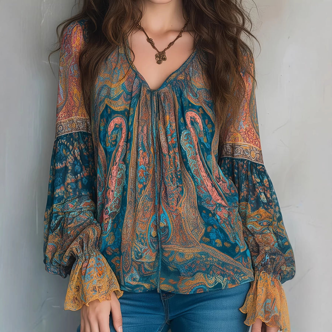 Damer Boho-Chic blus med flammiga ärmar och V-ringning Mirla-Eva Jonsson