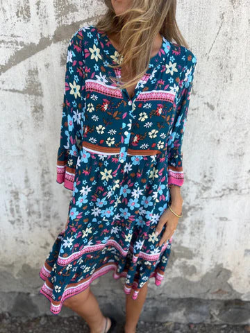 Damer Boho-Chic klänning med blommönster och knapplist Mirla-Eva Jonsson