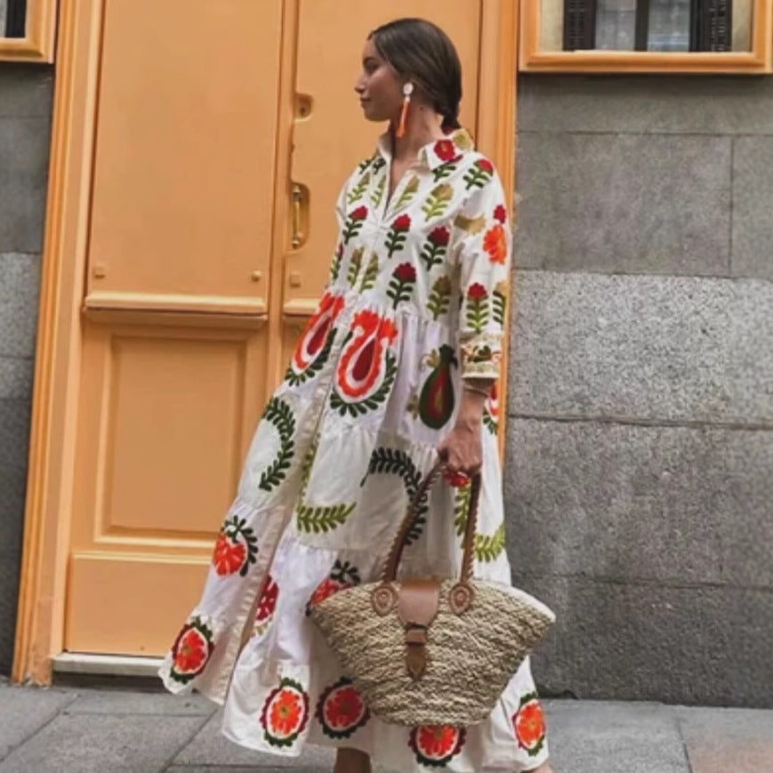 Damer Boho-inspirerat maxiklänning med blommönster och snyggt krage Mirla-Eva Jonsson