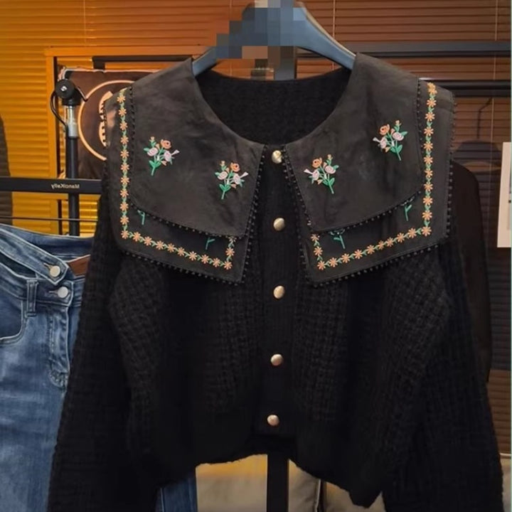 Damer Broderad Cardigan med Vida Skurna Krage Mirla-Eva Jonsson