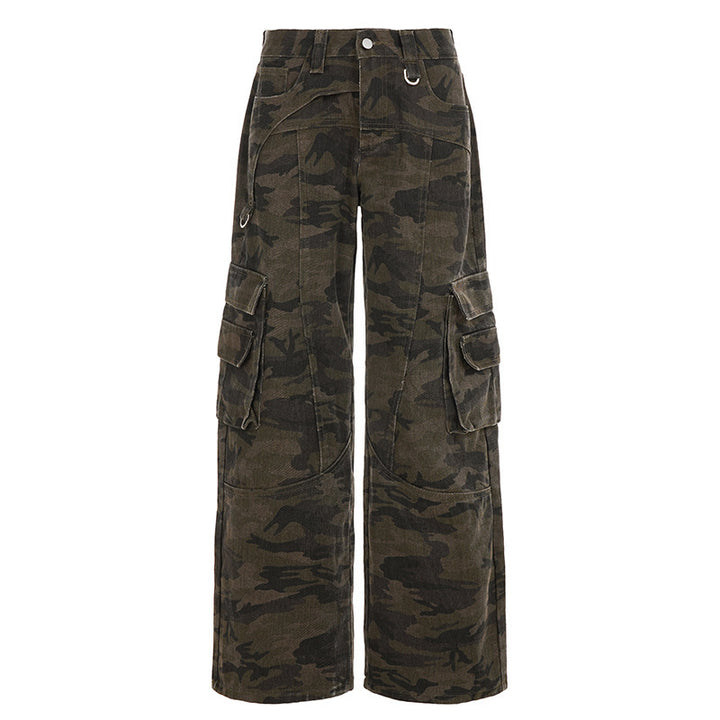 Damer Cargo-byxa i avslappnad camouflage-stil med generösa fickor Mirla-Eva Jonsson