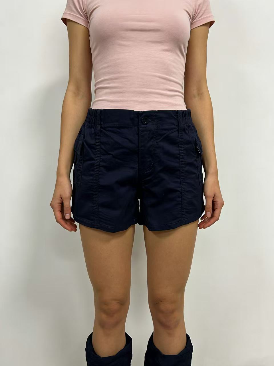 Damer Cargo-shorts med funktionella sidofickor och elastisk midja Mirla-Eva Jonsson