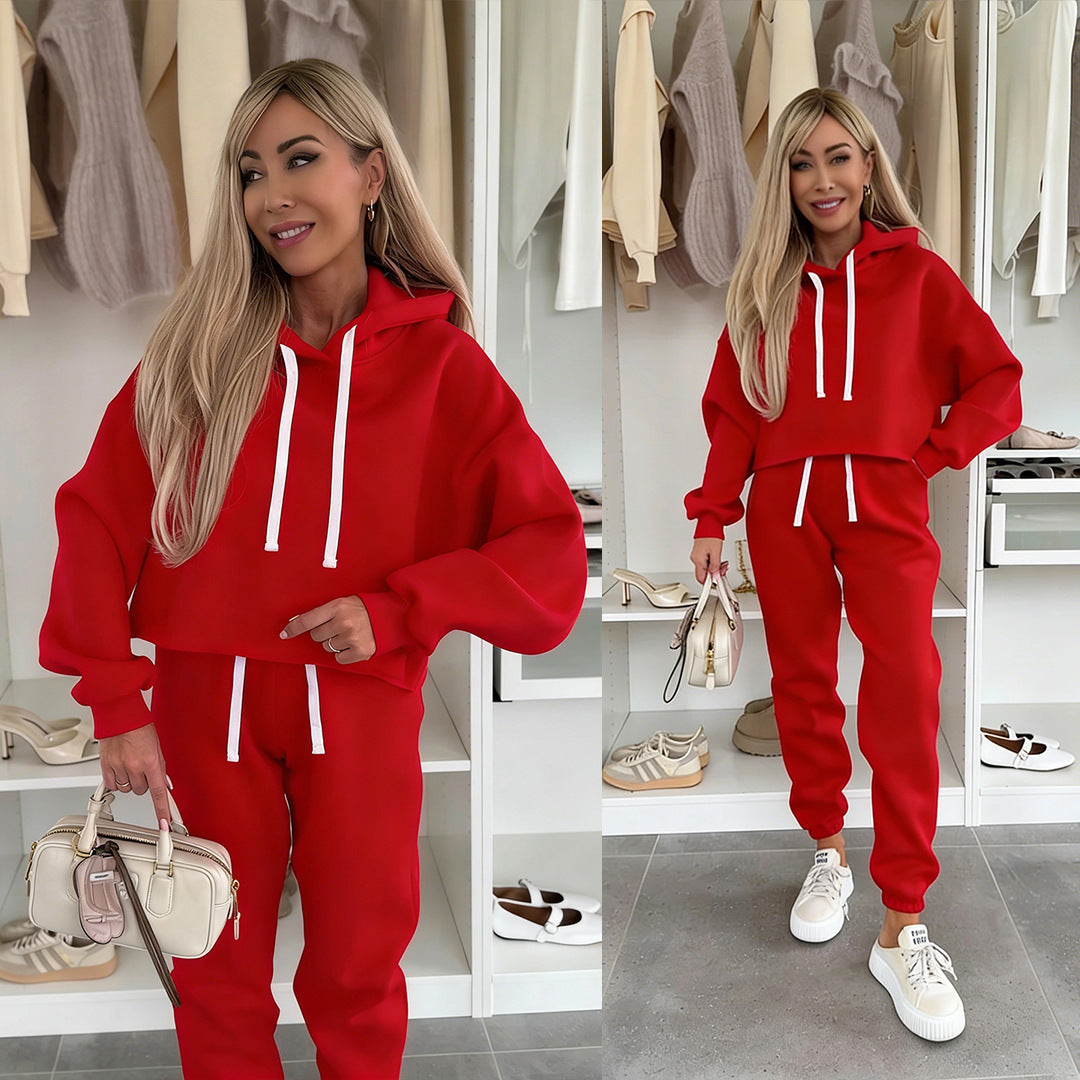 Damer Casual och Trendig Jogging Set med Kort Hoodie och Bekväma Byxor Mirla-Eva Jonsson