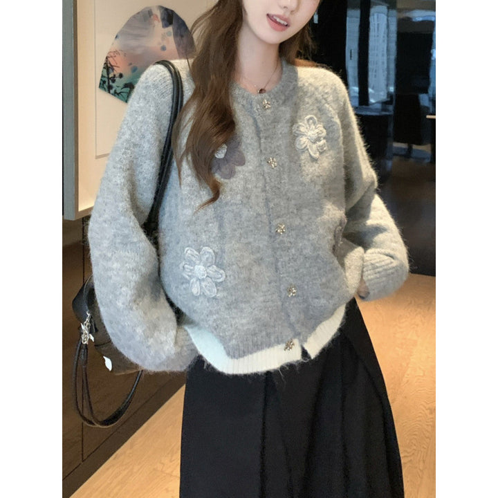 Damer Cozy Cardigan med Blomsterapplikationer Mirla-Eva Jonsson