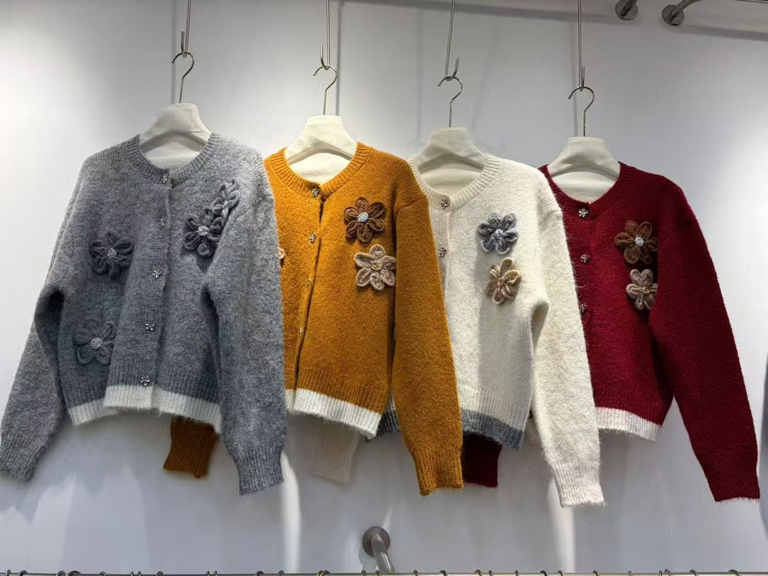 Damer Cozy Cardigan med Blomsterapplikationer Mirla-Eva Jonsson