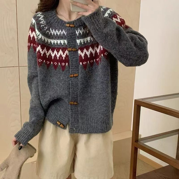 Damer Cozy Knit Tröja med Traditionellt Norskt Mönster och Huva Mirla-Eva Jonsson