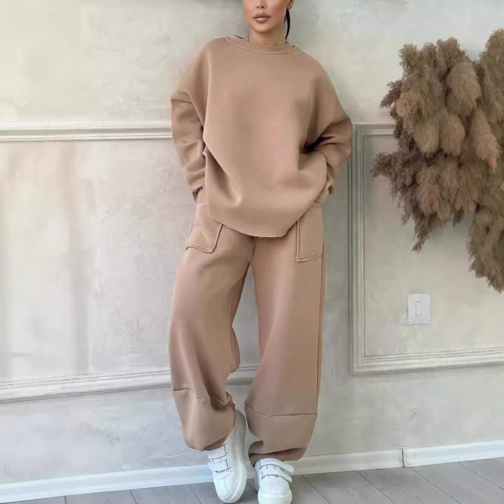 Damer Cozy Oversized Sweatset med rymliga fickor och behaglig passform Mirla-Eva Jonsson