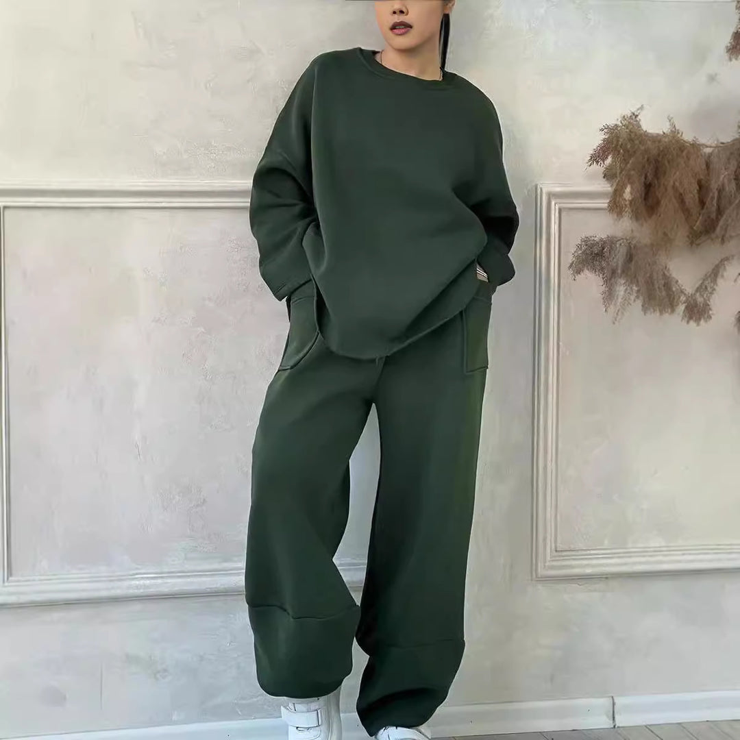 Damer Cozy Oversized Sweatset med rymliga fickor och behaglig passform Mirla-Eva Jonsson