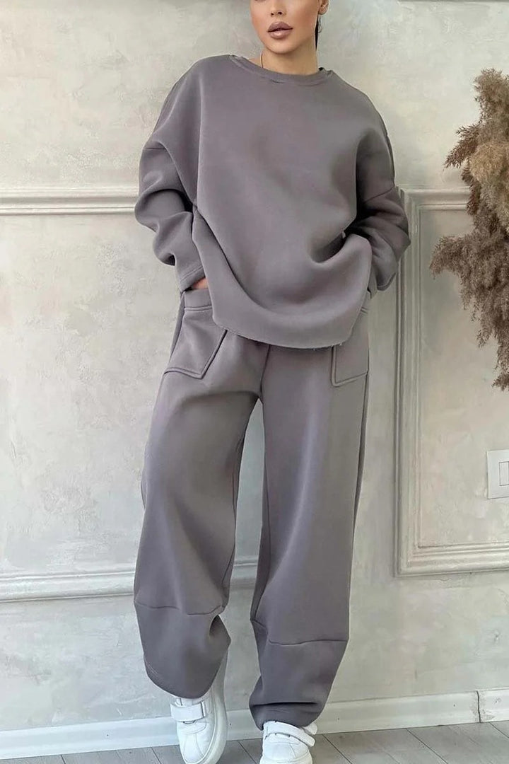 Damer Cozy Oversized Sweatset med rymliga fickor och behaglig passform Mirla-Eva Jonsson