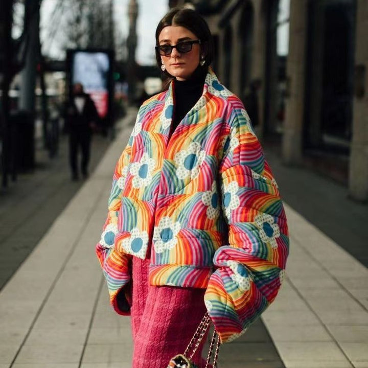 Damer Cozy Quilted Jacket med Färgglad Design och Voluminösa Ärmar Mirla-Eva Jonsson
