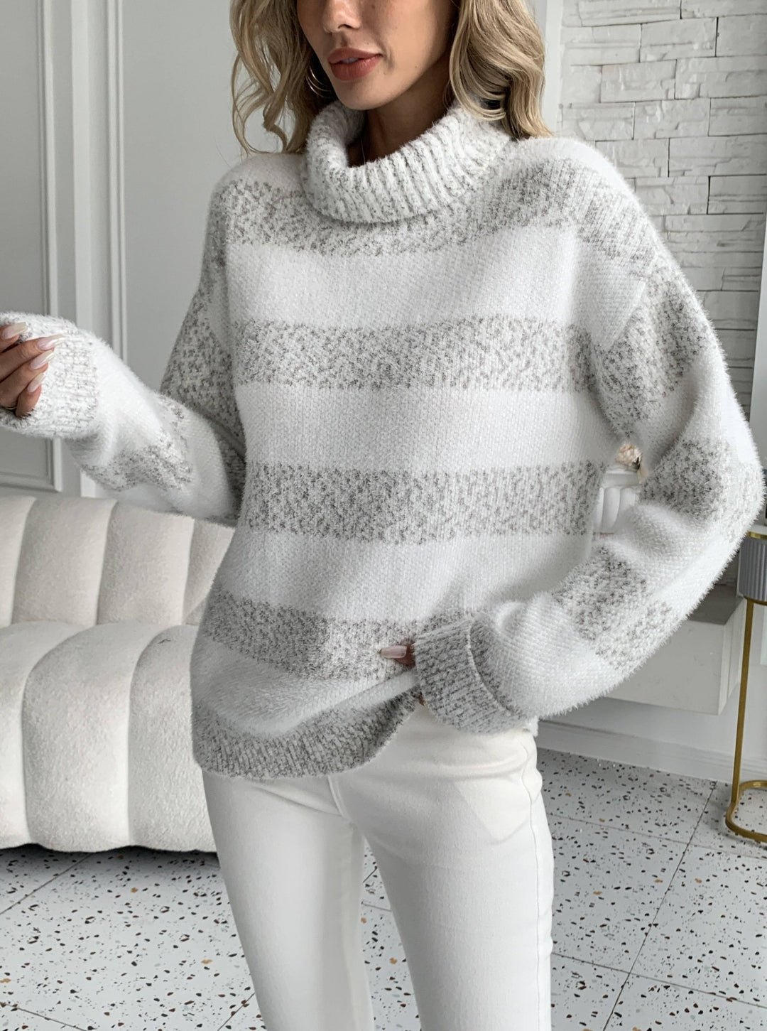 Damer Cozy Tröja med Hög Krage och Randig Design Mirla-Eva Jonsson