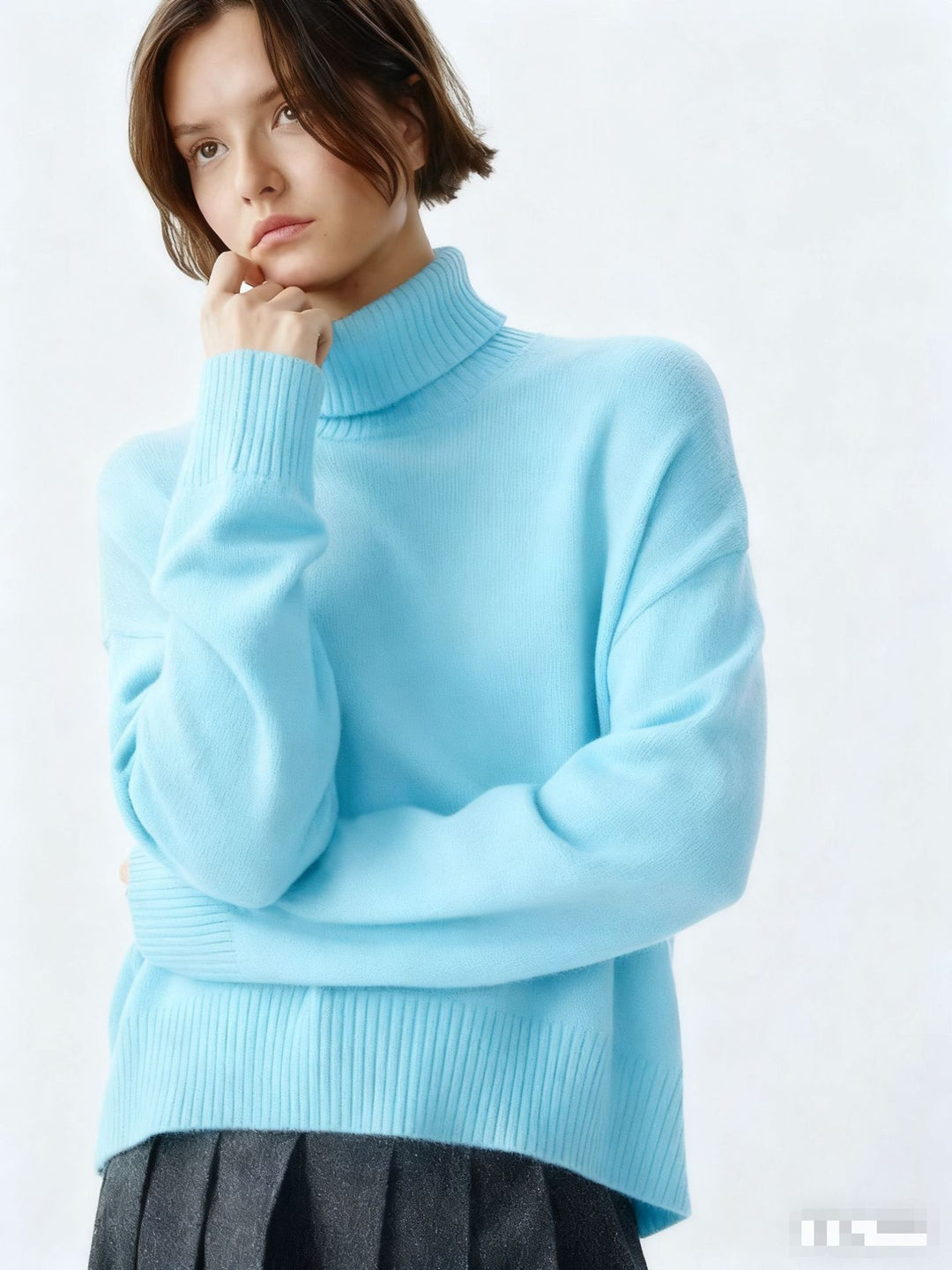 Damer Cozy Turtleneck Tröja med Oversized Snitt och Fin Ribbad Struktur Mirla-Eva Jonsson