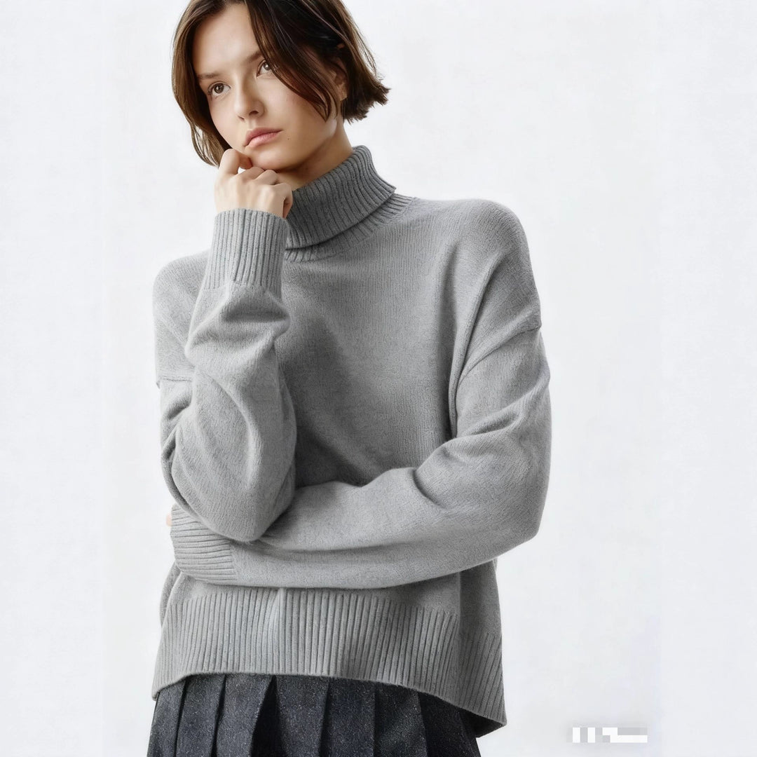 Damer Cozy Turtleneck Tröja med Oversized Snitt och Fin Ribbad Struktur Mirla-Eva Jonsson