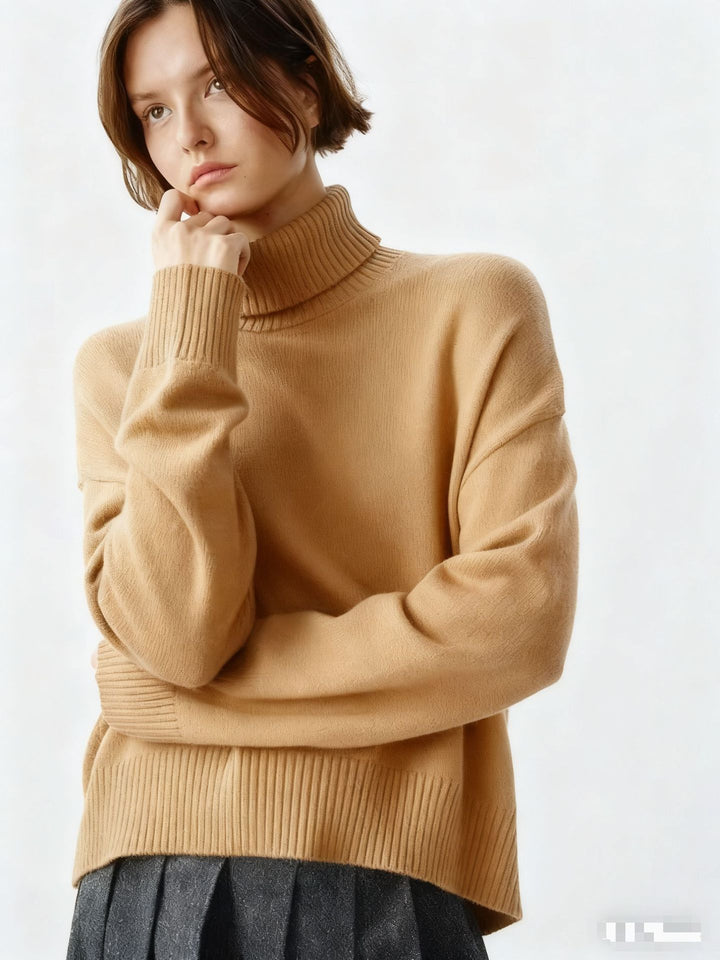 Damer Cozy Turtleneck Tröja med Oversized Snitt och Fin Ribbad Struktur Mirla-Eva Jonsson