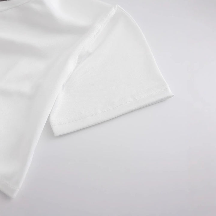 Damer Crop-T-Shirt med kreativ, rolig text och figurnära skärning Mirla-Eva Jonsson