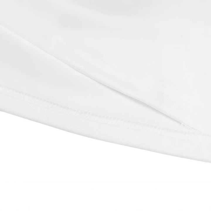 Damer Crop-T-Shirt med lekfullt jordgubbsmotiv och elegant halsavslutning Mirla-Eva Jonsson
