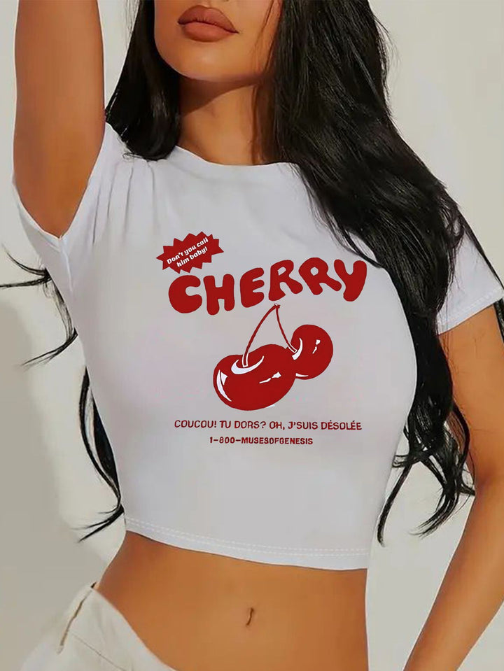 Damer Crop-T-shirt med animalistiskt läppmotiv och iögonfallande text Mirla-Eva Jonsson