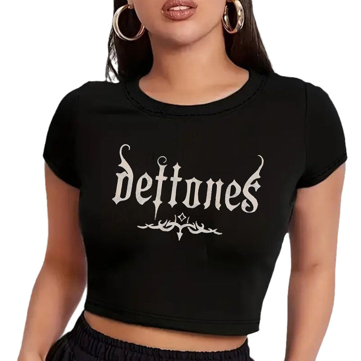 Damer Crop-T-shirt med animalistiskt läppmotiv och iögonfallande text Mirla-Eva Jonsson