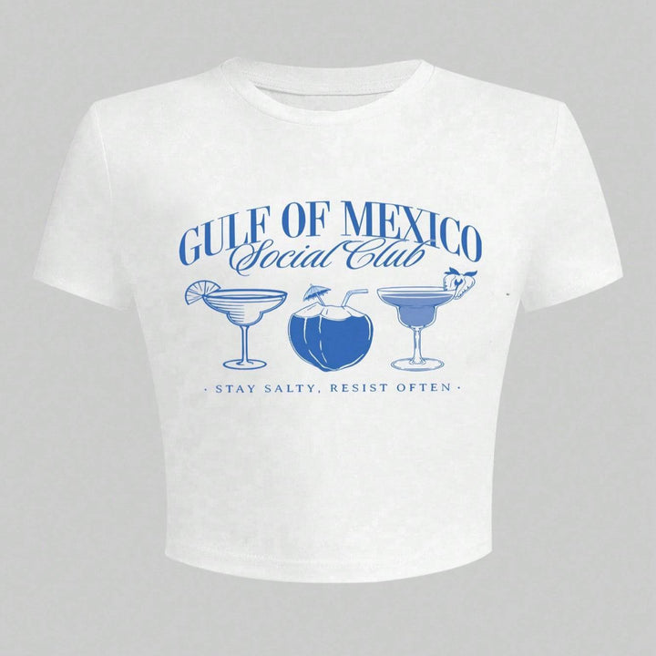 Damer Crop-T-shirt med kreativ cocktailmotiv och modern text Mirla-Eva Jonsson