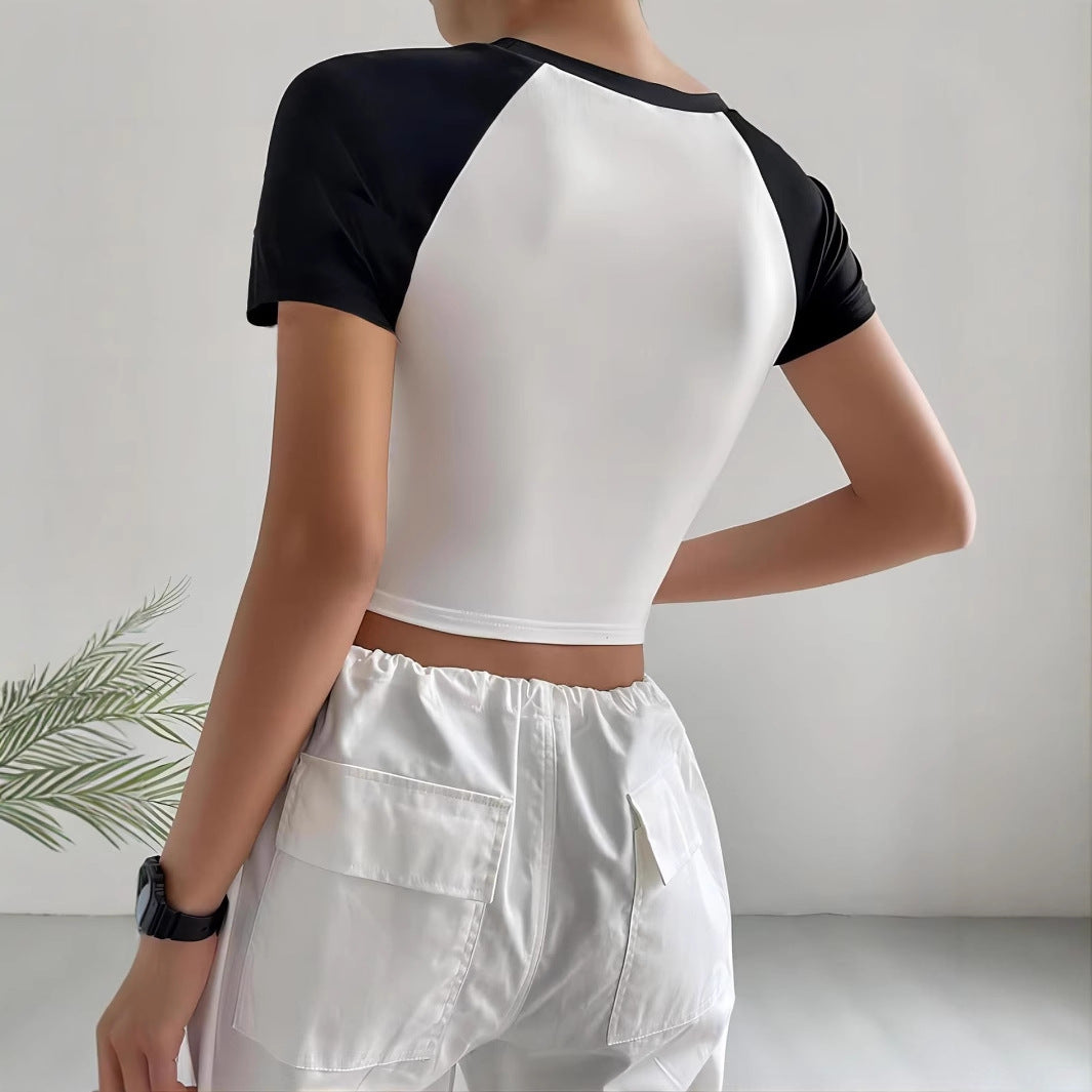 Damer Crop-T-shirt med stiligt stjärnmotiv och bekväm passform Mirla-Eva Jonsson