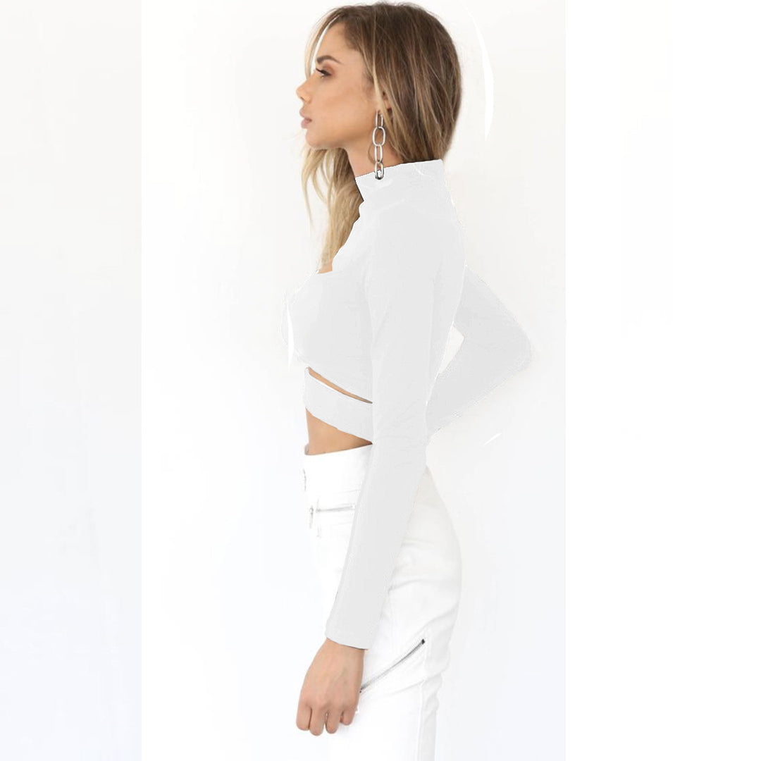 Damer Crop Top med hög stängd krage och cut-outs Mirla-Eva Jonsson