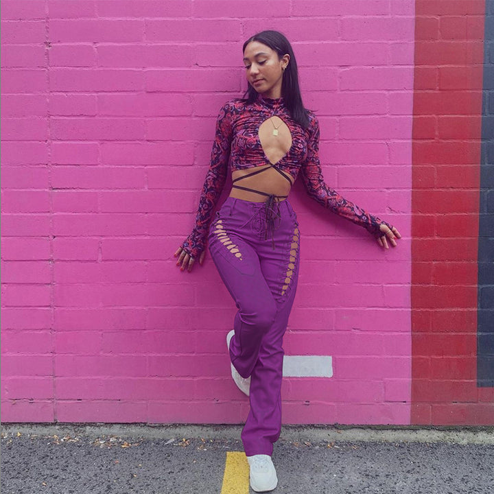 Damer Crop-Top med innovativt Cut-Out-design och långa ärmar Mirla-Eva Jonsson