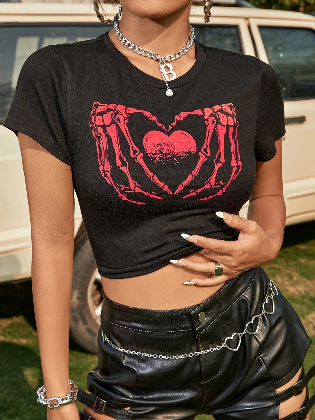 Damer Crop-Top med kreativt skelett-handmotiv Mirla-Eva Jonsson