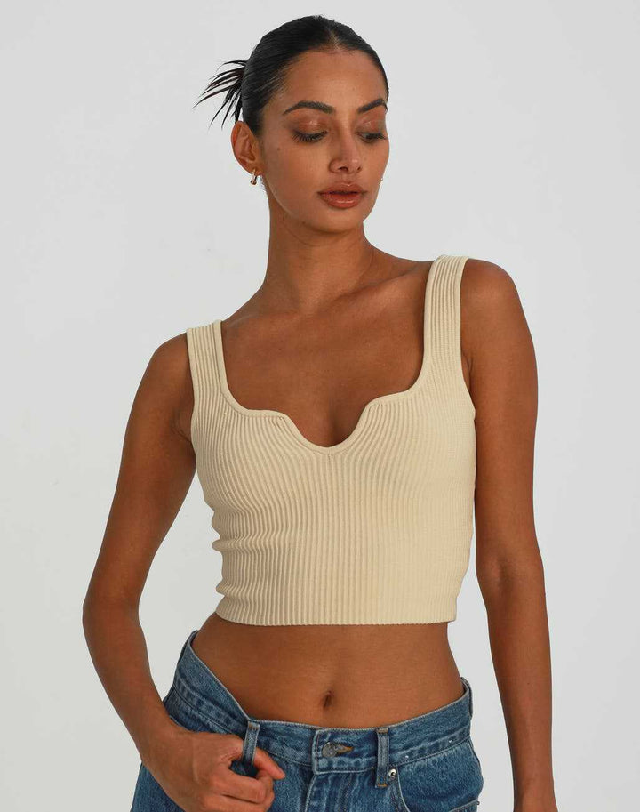Damer Crop-Top med vågskärning och fin ribbstruktur Mirla-Eva Jonsson
