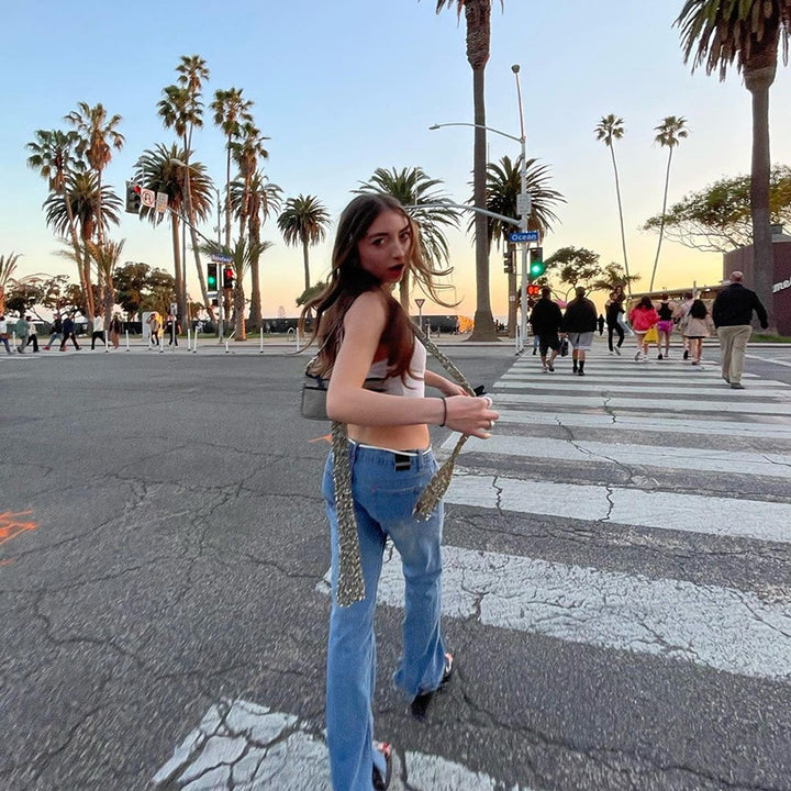 Damer Crop-top med fint stickmönster och justerbara spagettiband Mirla-Eva Jonsson