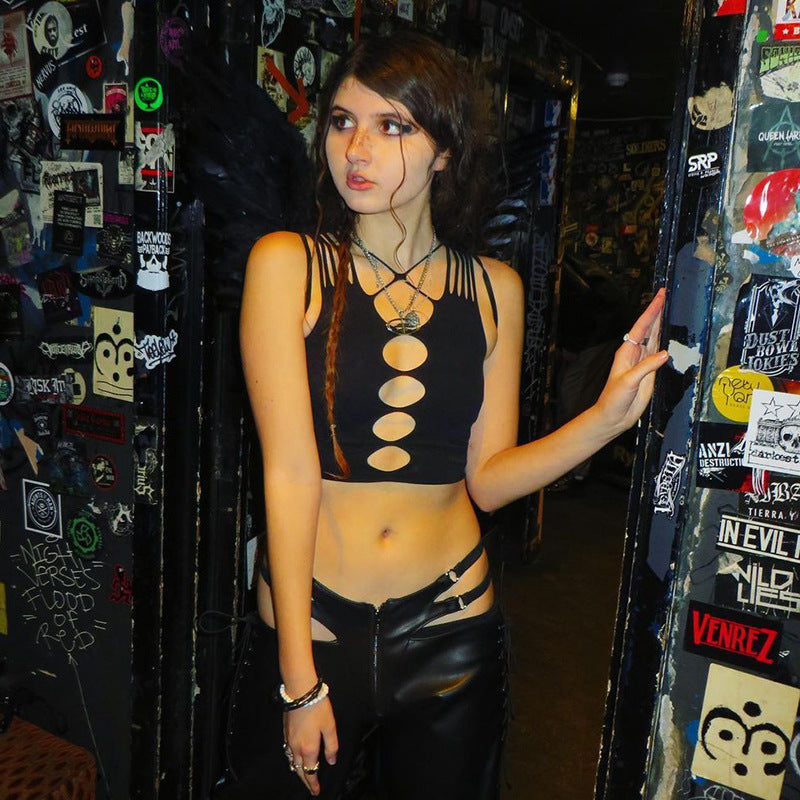 Damer Crop-top med kreativa cut-out-detaljer och stiliga band Mirla-Eva Jonsson