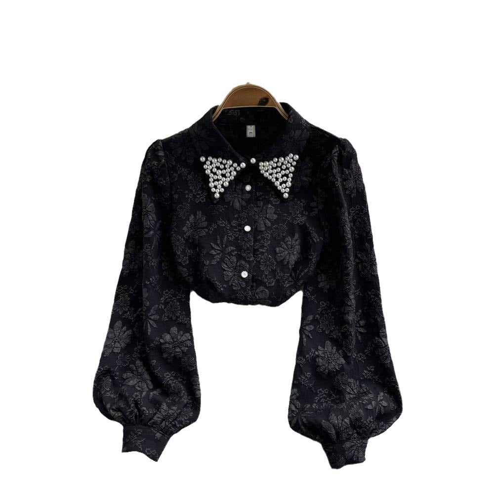 Damer Cropped Blus med stor krage och pärlprydda detaljer Mirla-Eva Jonsson