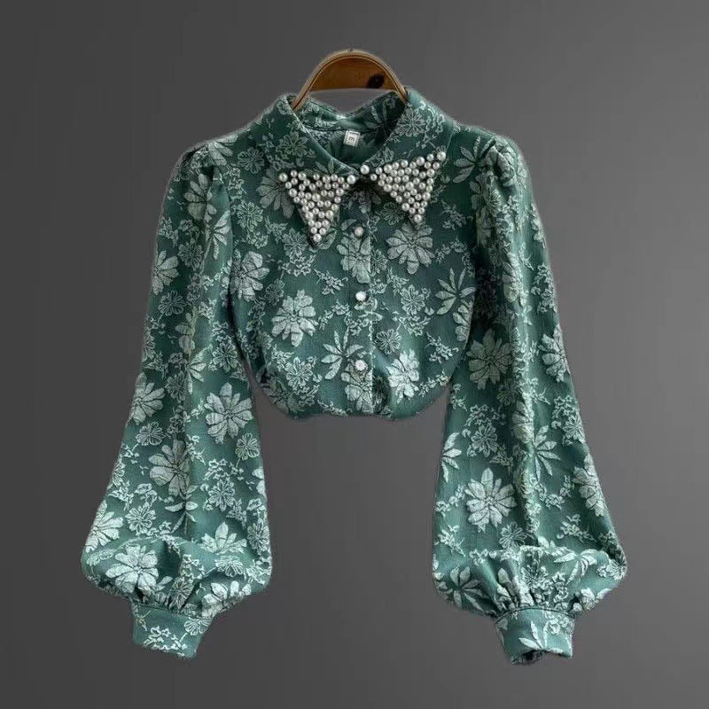 Damer Cropped Blus med stor krage och pärlprydda detaljer Mirla-Eva Jonsson