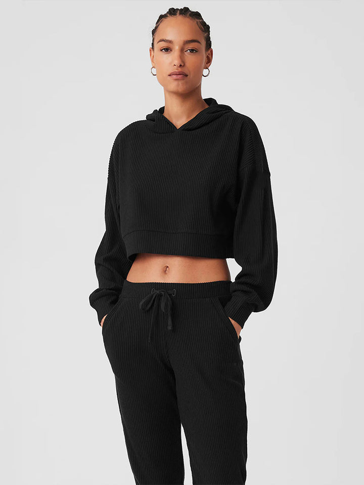Damer Cropped Hoodie och avslappnad Joggingbyxor Set Mirla-Eva Jonsson