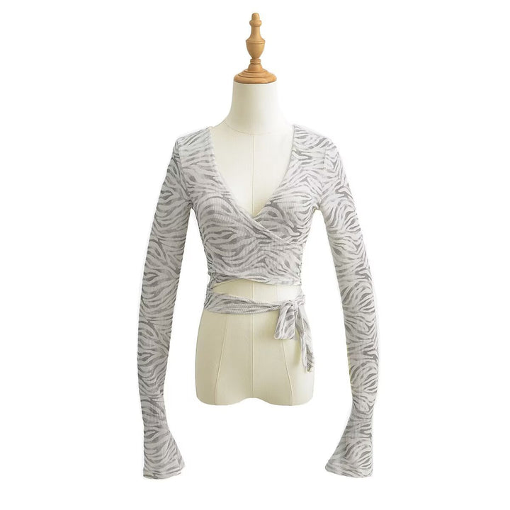 Damer Cropped Långärmad topp med Raffinerad Knyt-design och Elastiskt Tyg Mirla-Eva Jonsson