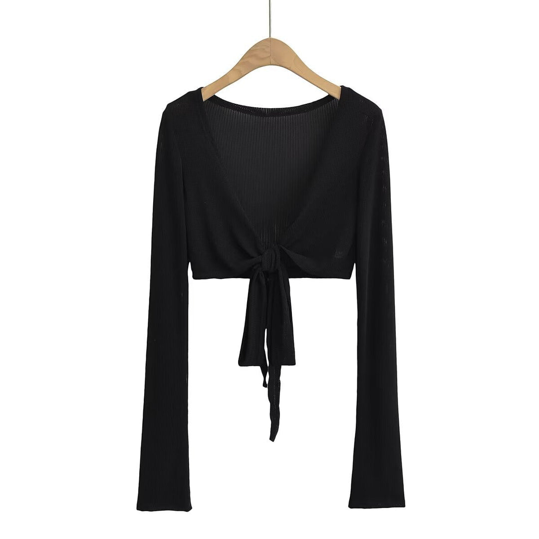 Damer Cropped Långärmad topp med Raffinerad Knyt-design och Elastiskt Tyg Mirla-Eva Jonsson