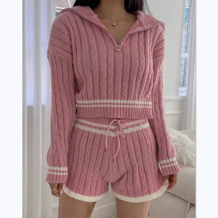 Damer Cropped Stickad Tröja med Hög Krage och Shorts i Set Eva Jonsson-Eva Jonsson