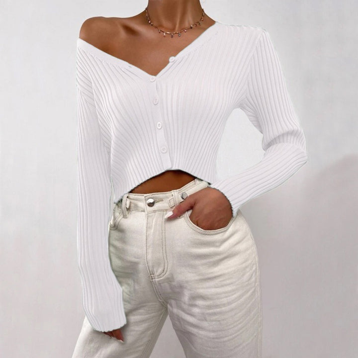 Damer Cropped Stickjacka med V-ringning och knappdetaljer Mirla-Eva Jonsson