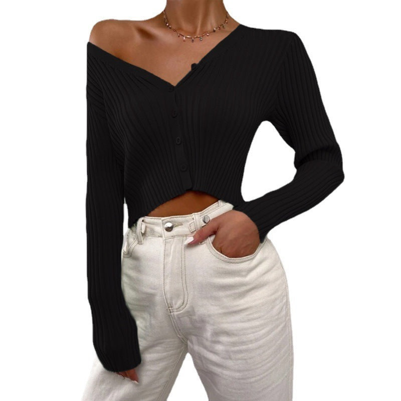 Damer Cropped Stickjacka med V-ringning och knappdetaljer Mirla-Eva Jonsson