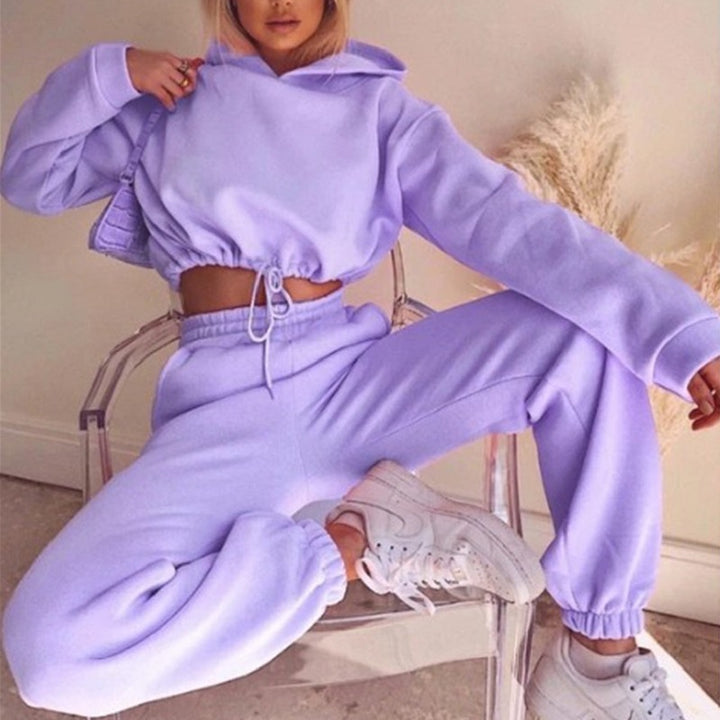 Damer Cropped Sweatshirt Set med hög midja och känguruficka Mirla-Eva Jonsson