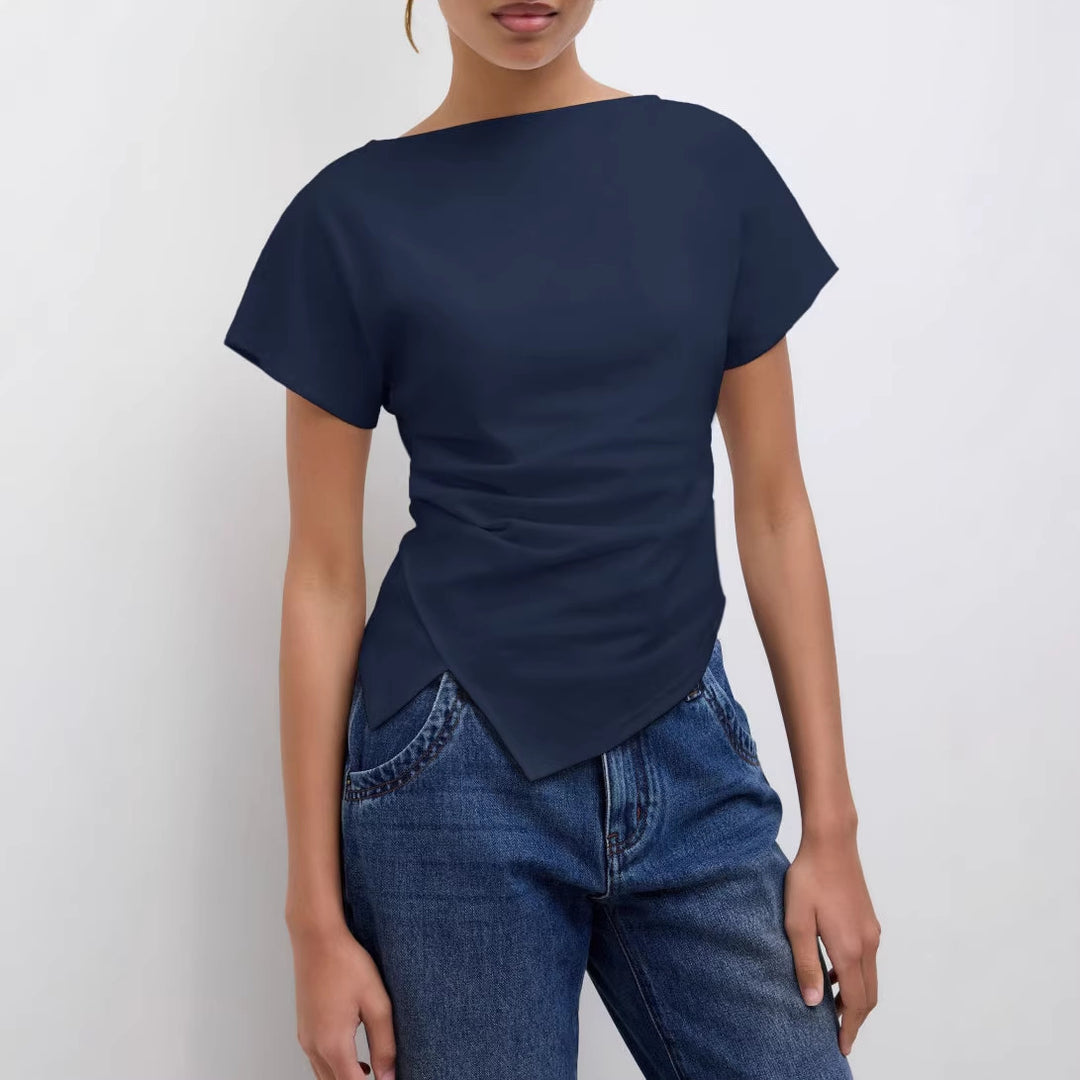 Damer Cropped T-shirt med asymmetrisk snitt och dekorativ draperingseffekt Mirla-Eva Jonsson