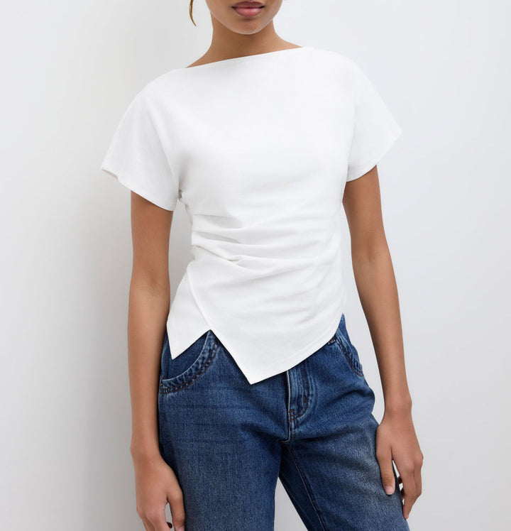 Damer Cropped T-shirt med asymmetrisk snitt och dekorativ draperingseffekt Mirla-Eva Jonsson