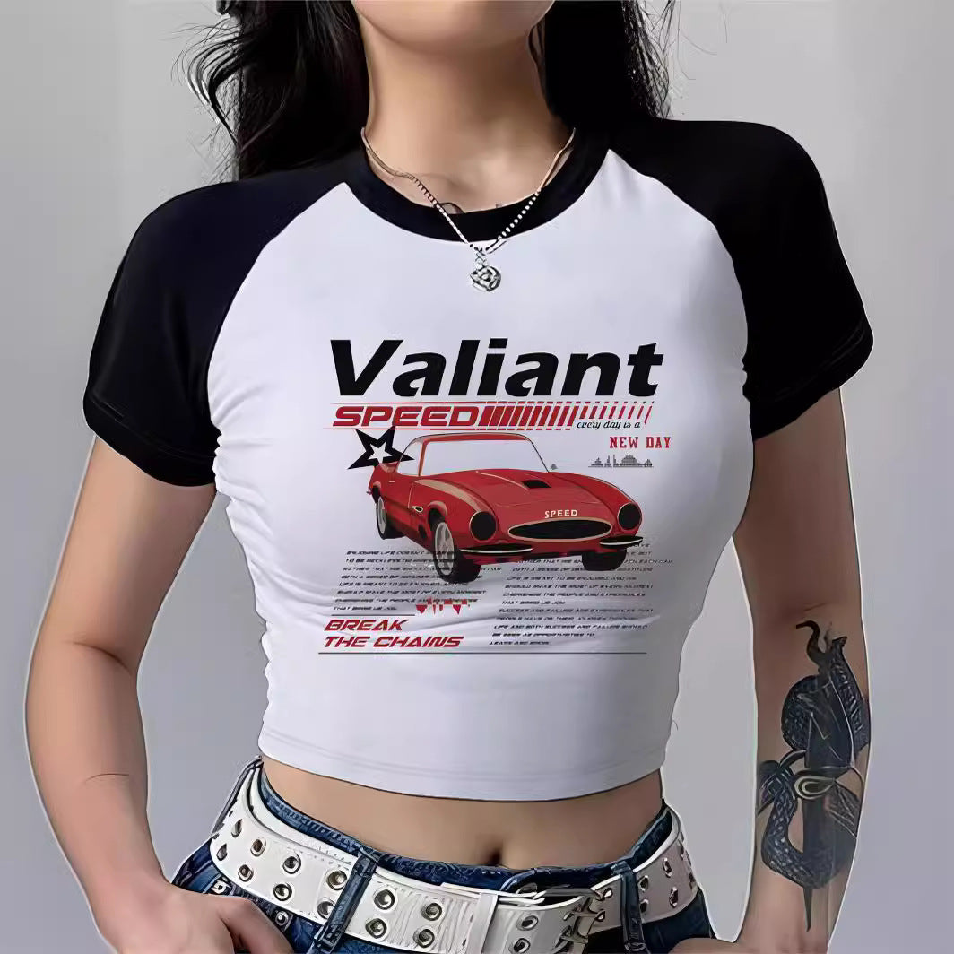 Damer Cropped T-shirt med iögonfallande tryckdesign Mirla-Eva Jonsson